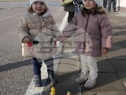 Дядо Коледа пристигна с хеликоптер на Гранична полиция