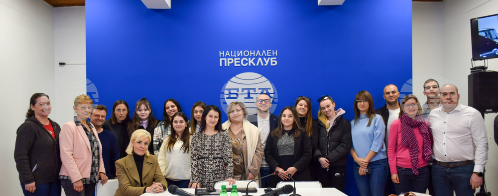 Студенти от Югозападния университет „Неофит Рилски“ обмениха опит с действащи журналисти на среща в пресклуба на БТА в Благоевград