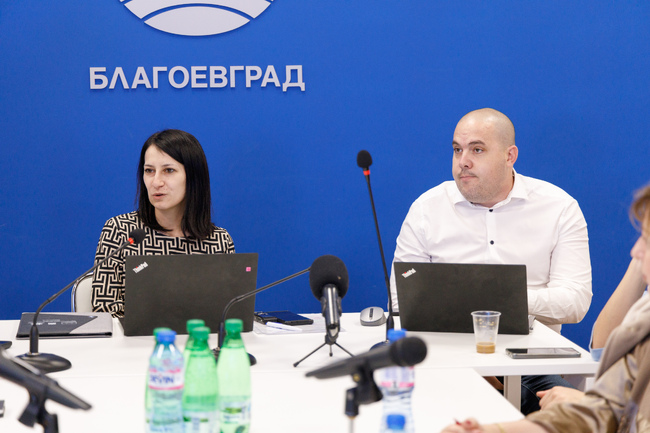 Студенти от специалностите „Култура и медии“ и „Връзки с обществеността“ в ЮЗУ „Неофит Рилски“ почерпиха опит от действащи журналисти и PR експерти