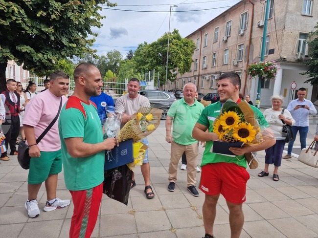 Търговище - Сали Салиев - посрещане