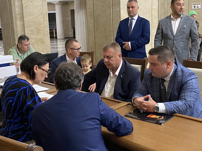 ВМРО – Българско национално движение се регистрира за изборите на 27 октомври