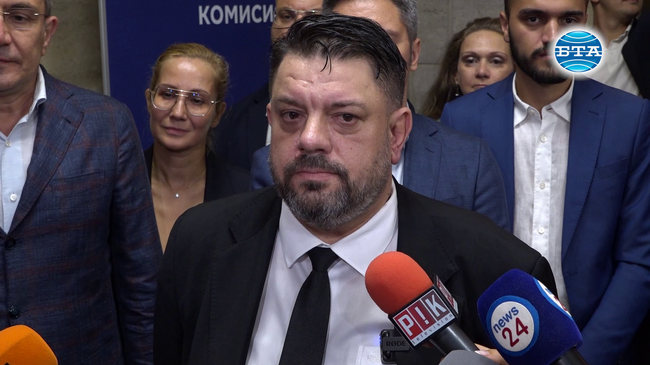 Коалиция „БСП - Обединена Левица“ внесе документи в ЦИК за регистрация за парламентарните избори