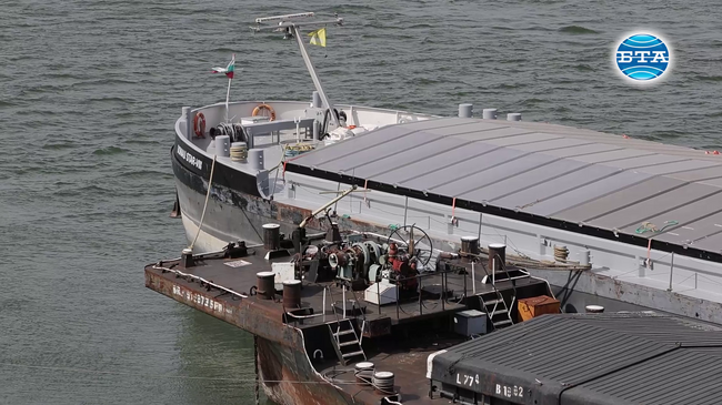 Критично ниско ниво на река Дунав затруднява корабоплаването в българския участък