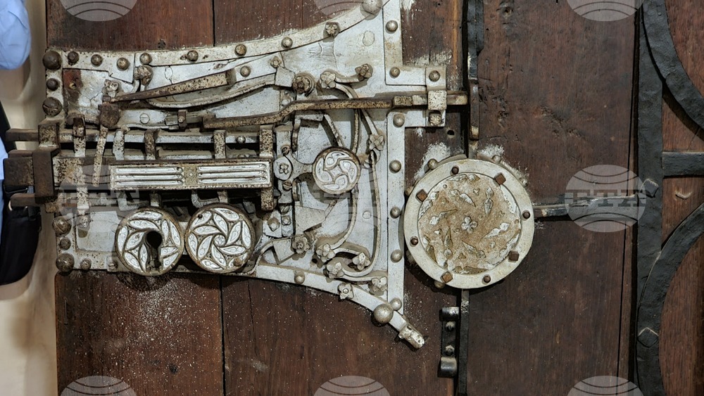 Fortified Church in Romania Holds Guinness Record for World's Most Complicated Church Lock