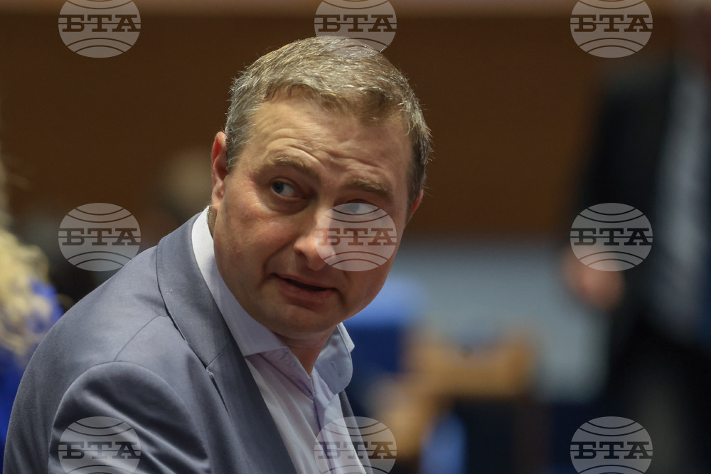 Парламент - заседание - Николай Братованов