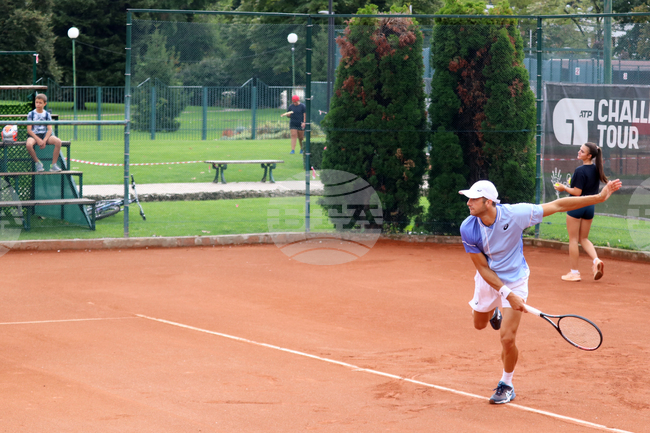 Александър Донски и Сидхант Бантия преодоляха първия кръг на двойки на турнира по тенис в Яш