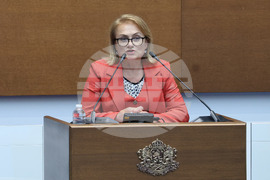Парламент - заседание - Красимира Нинова-Катинчарова