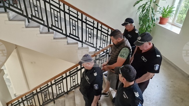 Петчленен състав на Окръжния съд в Шумен постанови доживотен затвор за 32-годишен мъж за убийство, извършено по особено мъчителен начин 