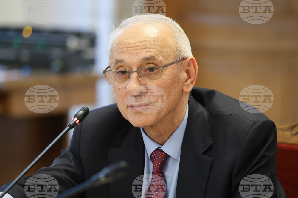 Silvi Kirilov for Health Minister