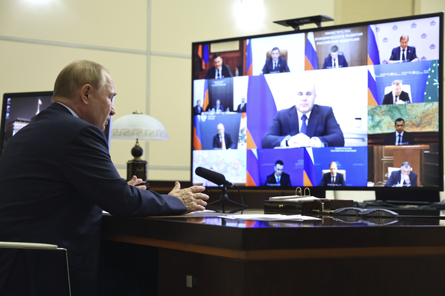 Русия обмисля ограничаване на износа на уран, титан и никел в отговор на Запада, каза руският президент Владимир Путин
