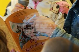 Алея на книгата - Вяра Панталеева - музикална книга „Рая и буболечkите“