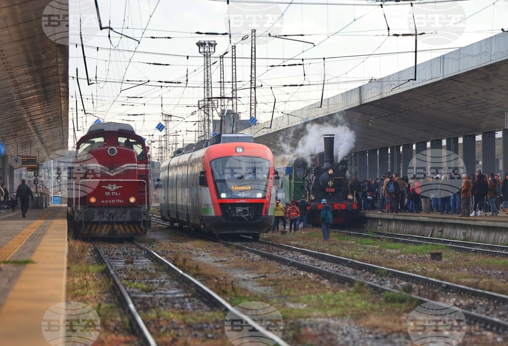 Коледен влак