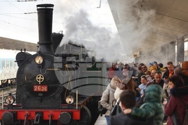 Коледен влак