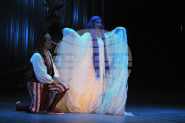 Бургас - „Елха в Операта" - спектакъл