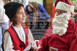 Румъния - Коледно тържество - училище “Йордан Йовков” в Букурещ