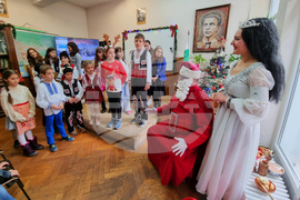 Румъния - Коледно тържество - училище “Йордан Йовков” в Букурещ