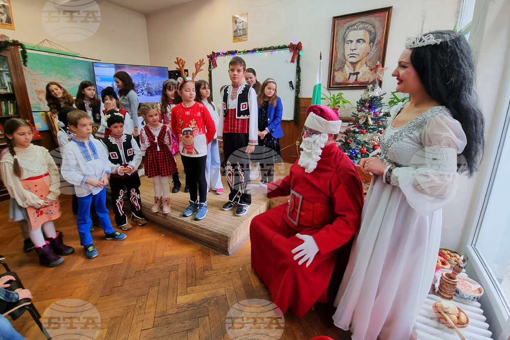 Румъния - Коледно тържество - училище “Йордан Йовков” в Букурещ