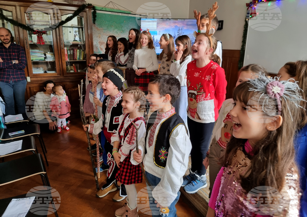 Румъния - Коледно тържество - училище “Йордан Йовков” в Букурещ