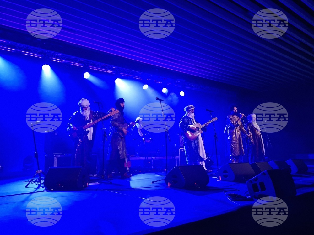Носителите на награда „Грами“ – Tinariwen, изнесоха своя първи концерт у нас, снимка - Даниел Димитров /БТА