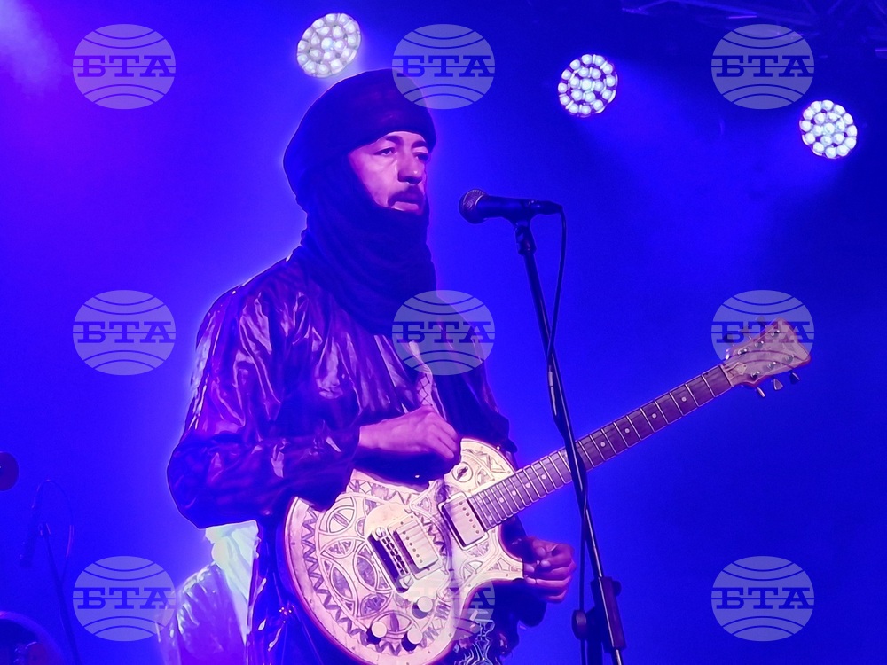 Носителите на награда „Грами“ – Tinariwen, изнесоха своя първи концерт у нас, снимка - Даниел Димитров /БТА