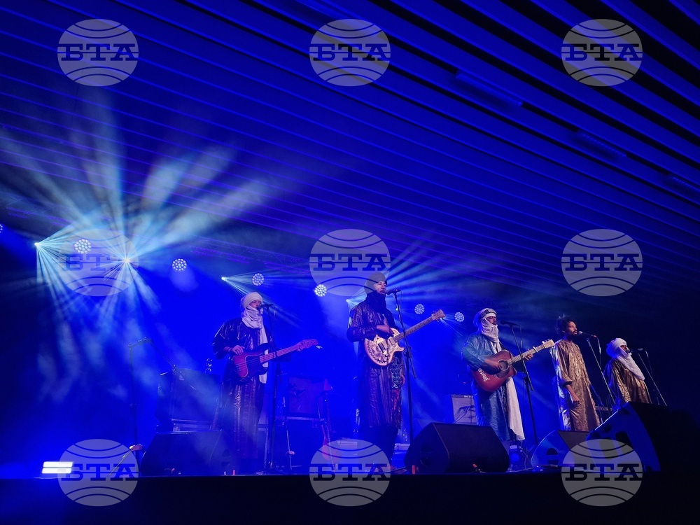 Носителите на награда „Грами“ – Tinariwen, изнесоха своя първи концерт у нас, снимка - Даниел Димитров /БТА