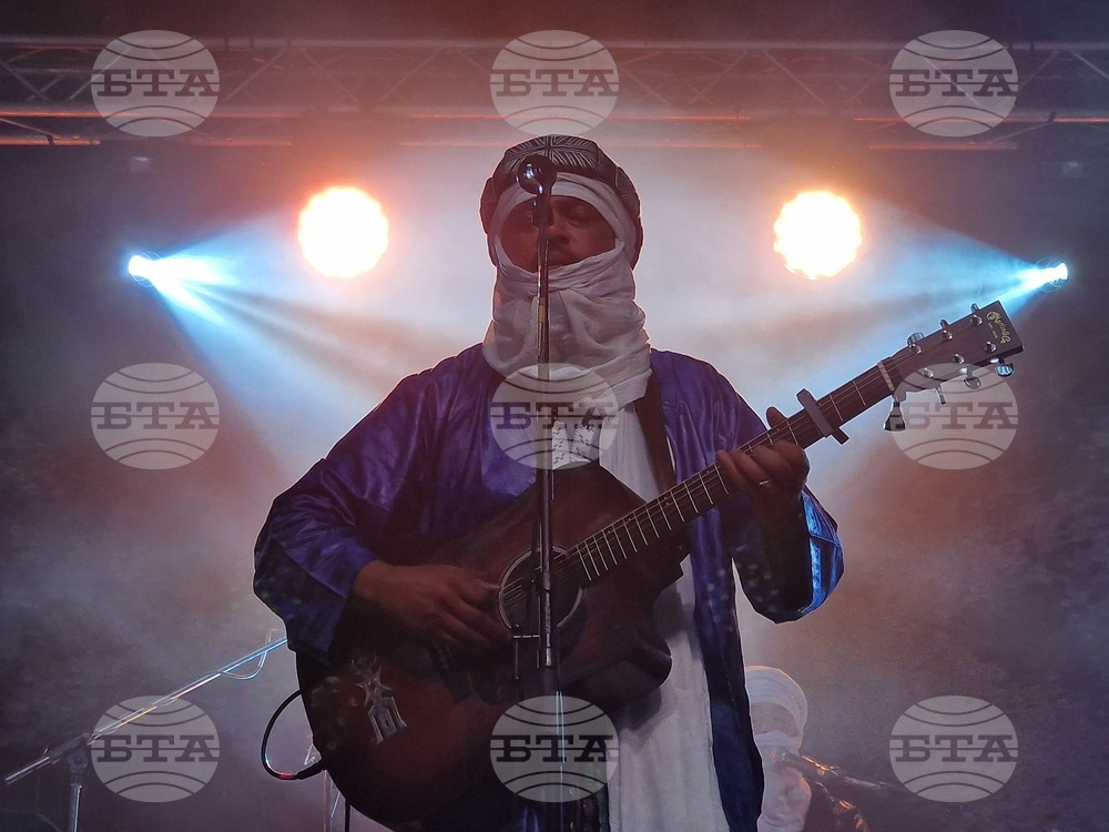 Носителите на награда „Грами“ – Tinariwen, изнесоха своя първи концерт у нас, снимка - Даниел Димитров /БТА