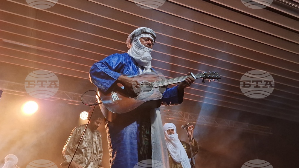 Носителите на награда „Грами“ – Tinariwen, изнесоха своя първи концерт у нас, снимка - Даниел Димитров /БТА