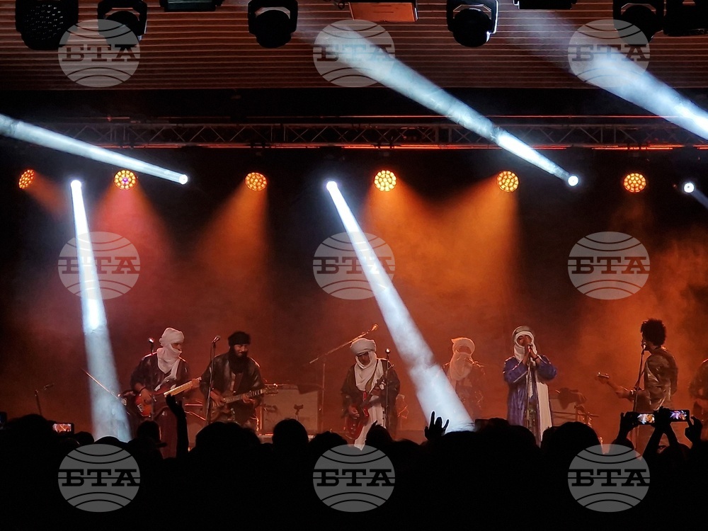 Носителите на награда „Грами“ – Tinariwen, изнесоха своя първи концерт у нас, снимка - Даниел Димитров /БТА