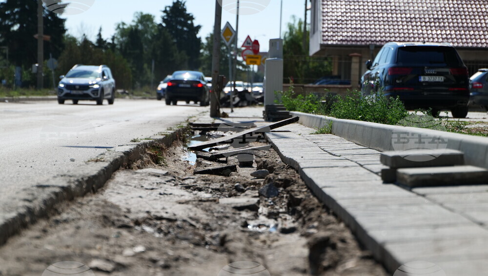 Варна - дъждове - улична настилка - поражения
