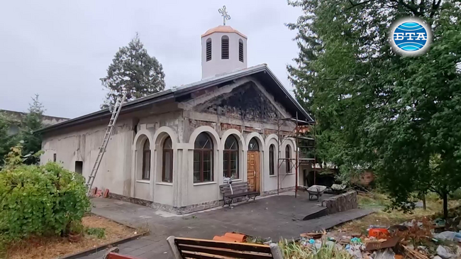 С дарения на вярващи и средства от Видинската митрополия са изградени нов покрив и нова камбанария на изгорелия храм „Възнесение Господне“ във Вършец