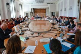 Парламент - Комисия по бюджет и финанси - заседание