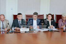 Парламент - Комисия по бюджет и финанси - заседание