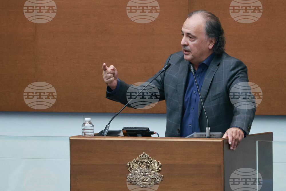 Парламент - заседание - Ивайло Митковски