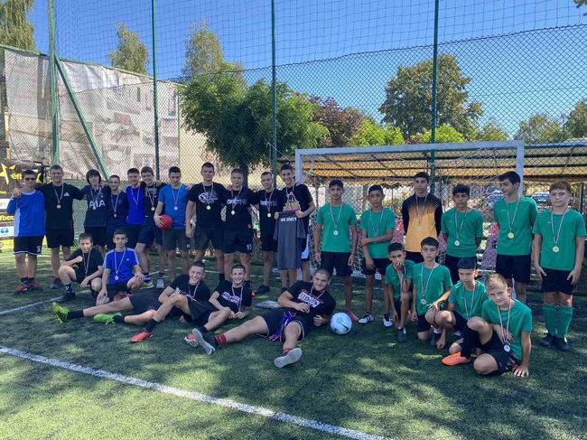 Община Ловеч: Седем отбора се надпреварваха в турнира по футбол за деца и младежи от 9 до 15 години