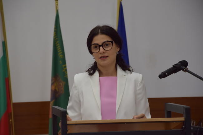 Ани Арутюнян – областен управител на област Видин: „Ще продължа да подкрепям инициативите в образователната сфера!“ 