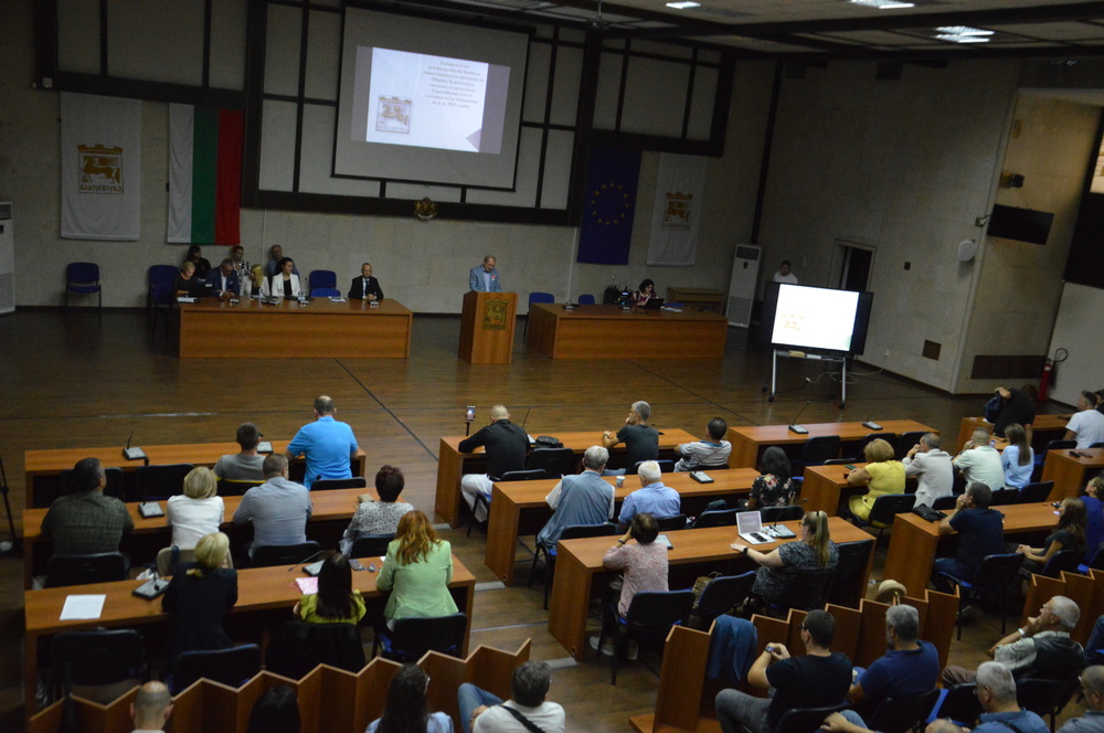 Община Благоевград: Висока събираемост, ниски нива на местните данъци и такси и над 24 млн. лв. дълг, сочи докладът за изпълнението на бюджета на Община Благоевград за 2023г.