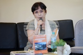 Марина Константинова - „Невидимият свят“ - книга