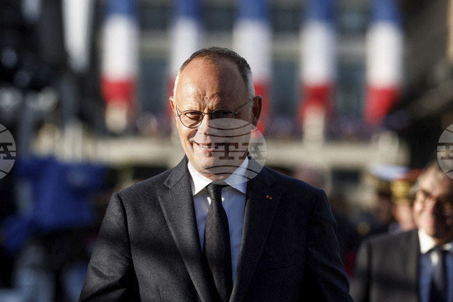 Бившият френски премиер Едуар Филип бе преизбран за кмет на Хавър