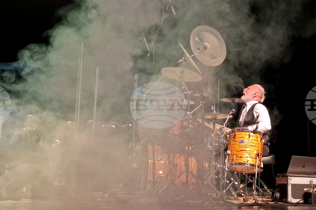 Разград - концерт - Майк Терана