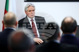 Румен Радев - Институт по роботика - Августин Иванов