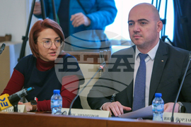 Парламент - Комисия по туризъм - Илин Димитров - Снежана Апостолова