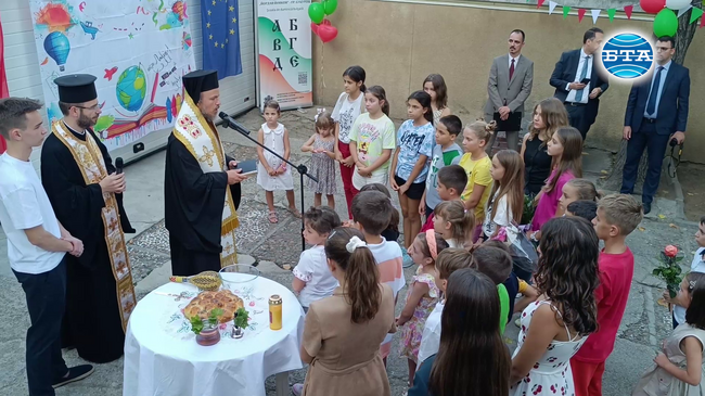 Удари първият звънец в българското неделно училище “Йордан Йовков” в Букурещ