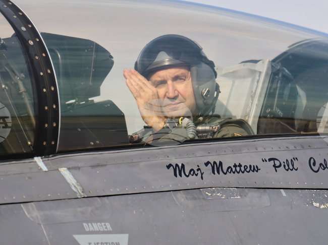 Авиобаза  „Граф Игнатиево“ - Румен Радев - демонстрационен полет