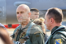 Авиобаза „Граф Игнатиево“ - Румен Радев - демонстрационен полет