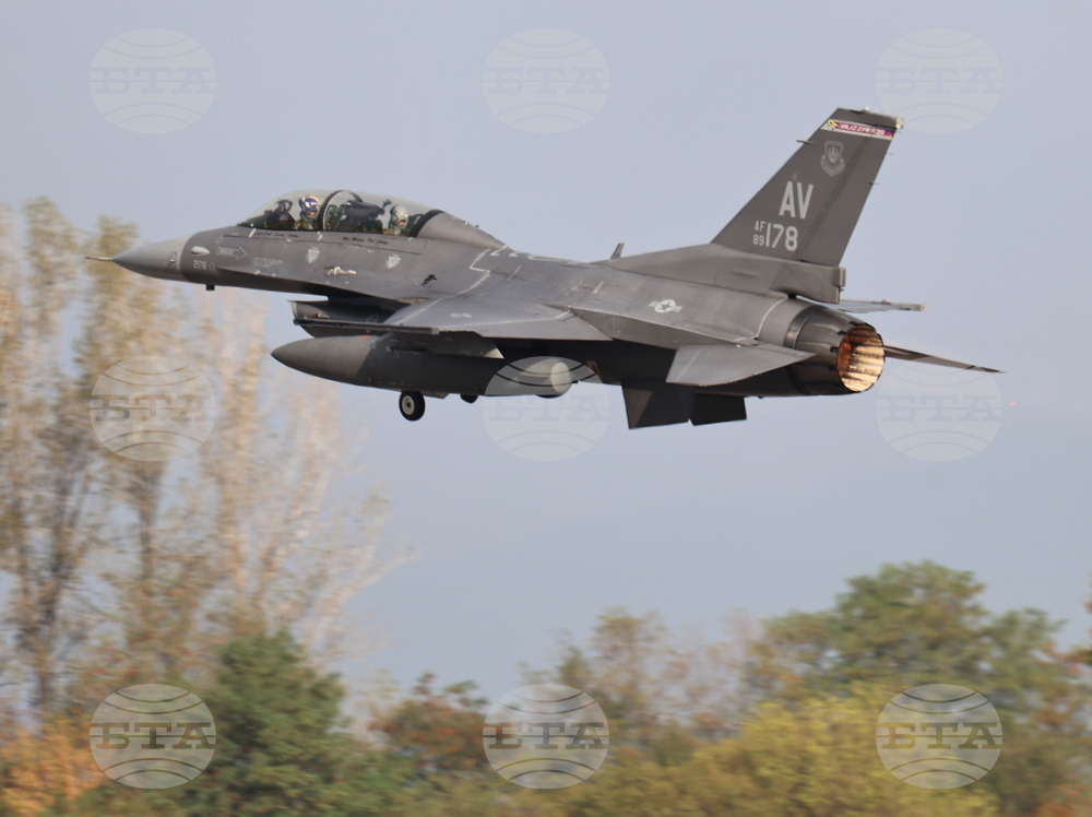 Авиобаза  „Граф Игнатиево“ - президент - демонстрационен полет