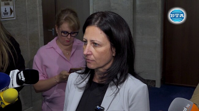 „Възраждане“ определиха призива на Асен Василев за приемане на законите по ПВУ като закъснял и абсурден