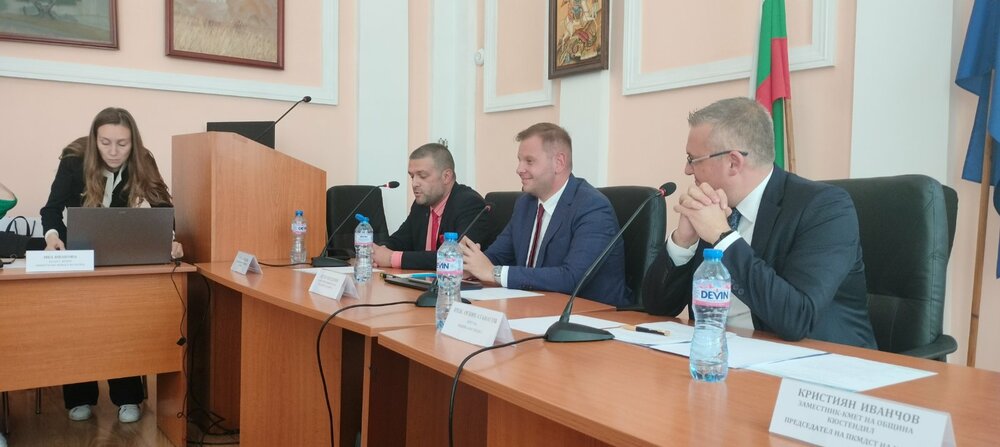 ММС: Зам.-министър Петър Младенов участва в заседанието на комисията по младежки дейности, спорт и туризъм на НСОРБ