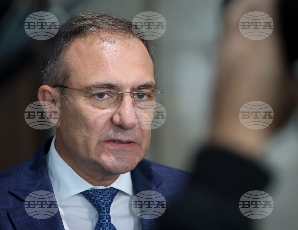 Народно събрание - Борислав Гуцанов - изявление - авиобаза 