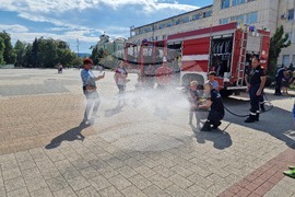 Търговище - Седмица на пожарната безопасност - парад на техника и демонстрация