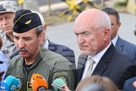 Авиобаза „Граф Игнатиево“ - инцидент - Димитър Главчев - брифинг